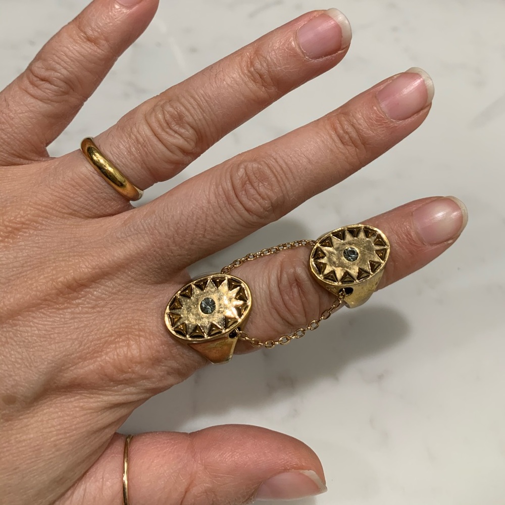 House of Harlow 1960 Double Chain Ring